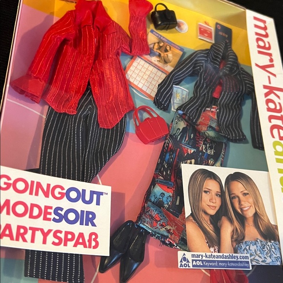 VINTAGE MARY-KATE & ASHLEY doll Fashion pack MATTEL Y2K 2002 New In BOX!! - Picture 4 of 17